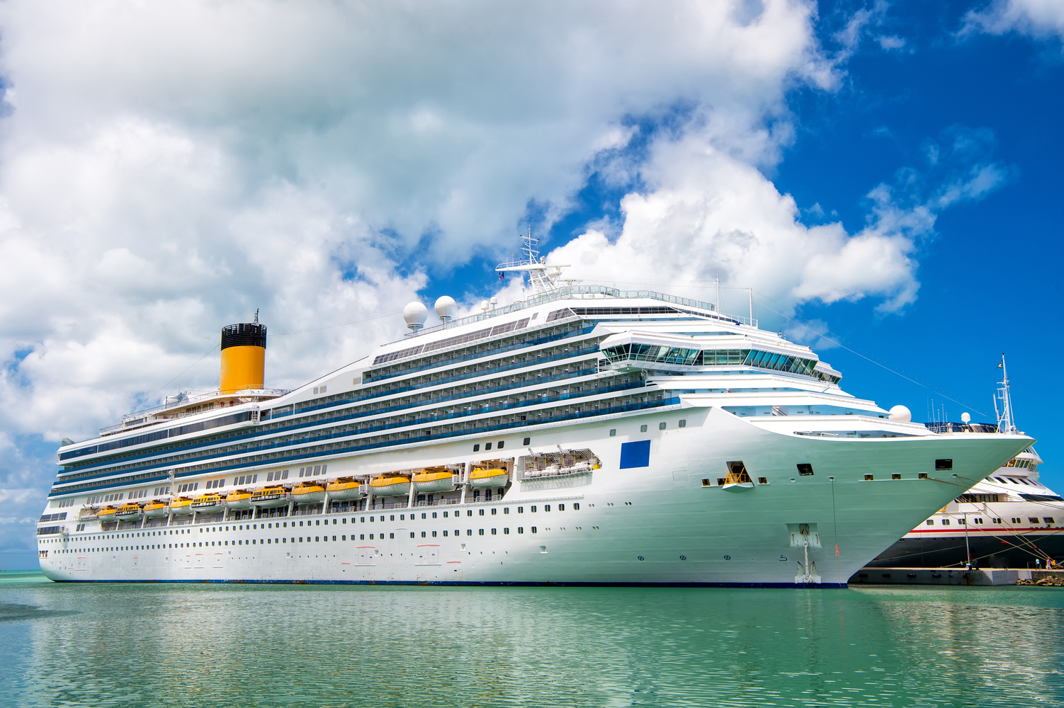 5 Sneaky Charges That Cruise lines Don&#8217;t Want You To Know About